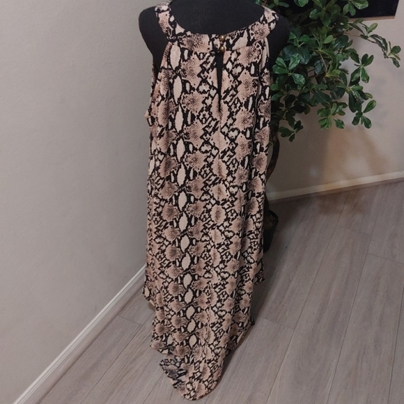 Speed Limit MPH Animal Print Flowy Women's Maxi Dress Size 1X - Picture 4 of 13